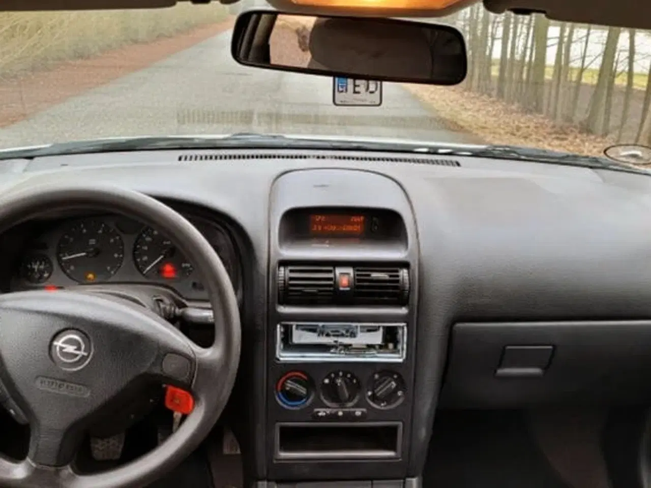 Billede 6 - Opel Astra 1.6i-16V, med syn og plader