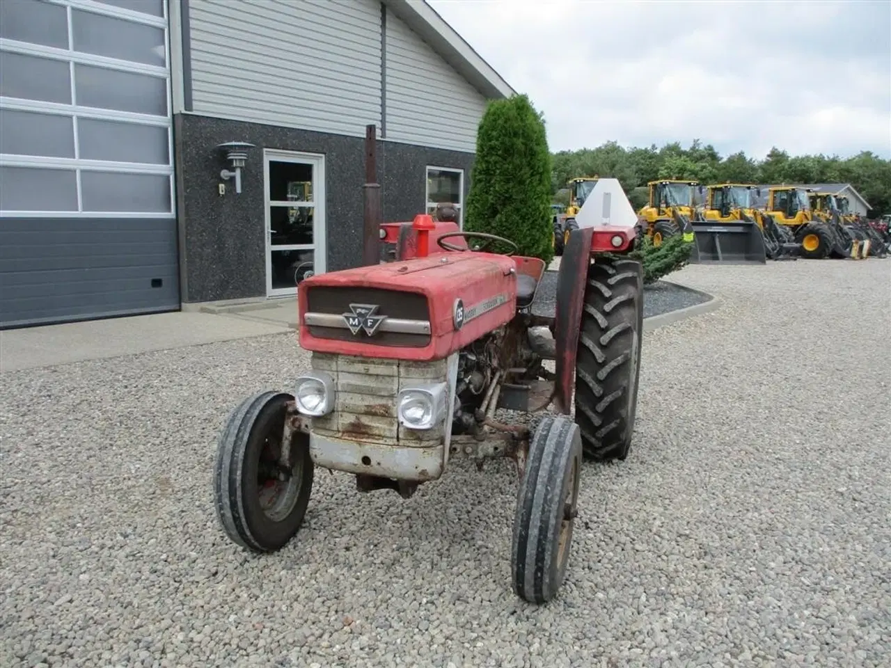 Billede 7 - Massey Ferguson 135 Sjælden Benzin MF135. Den starter og går godt