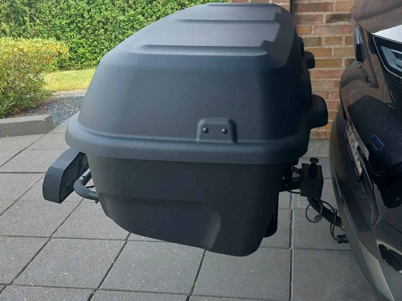 Billede 5 - Sort bagageboks til bil til leje 