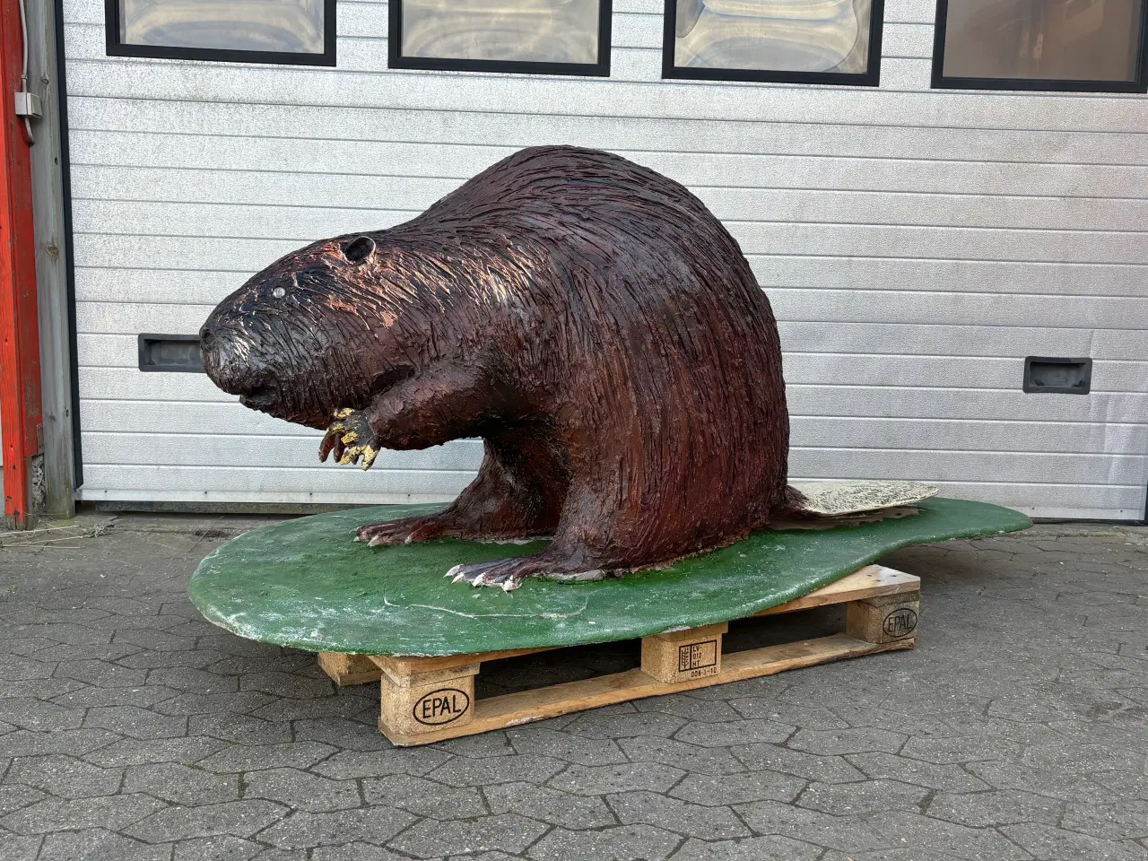 Billede 10 - Kæmpe bæver figur fra butik - 220 cm lang