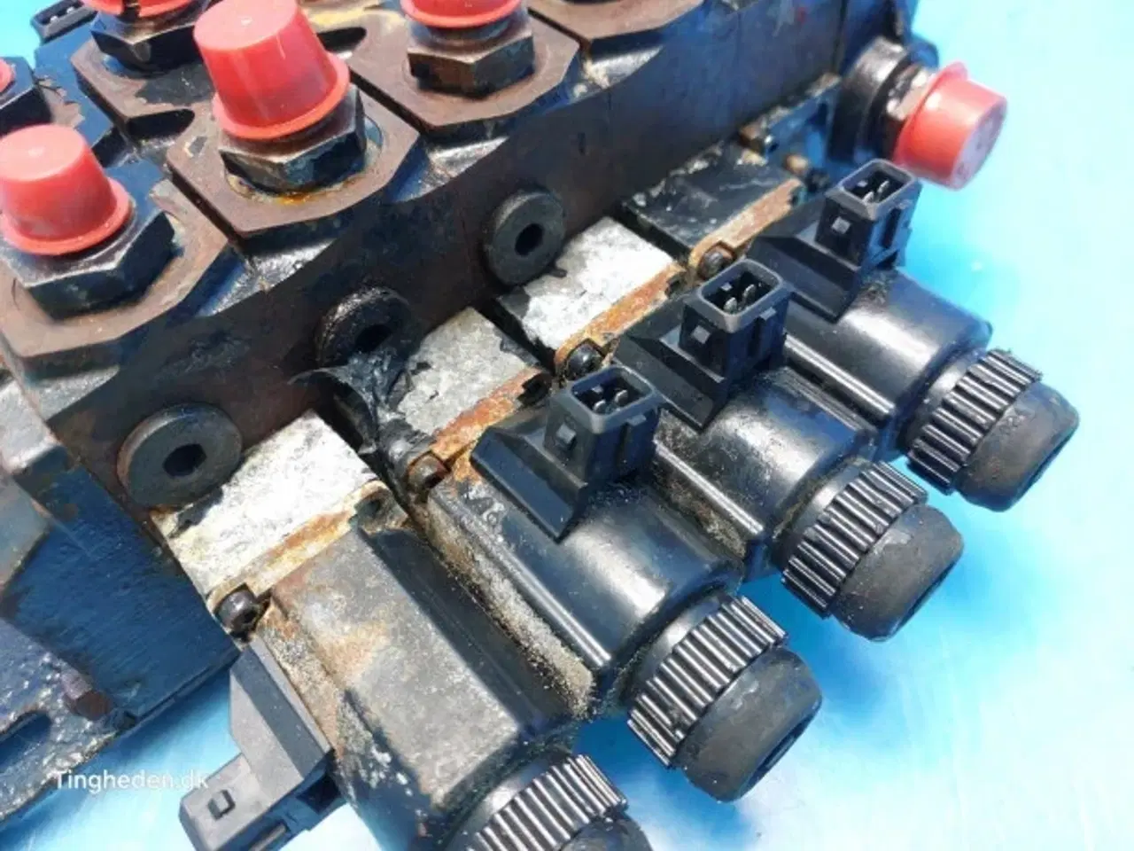 Billede 8 - New Holland FX60 Hydraulikventil 84043951