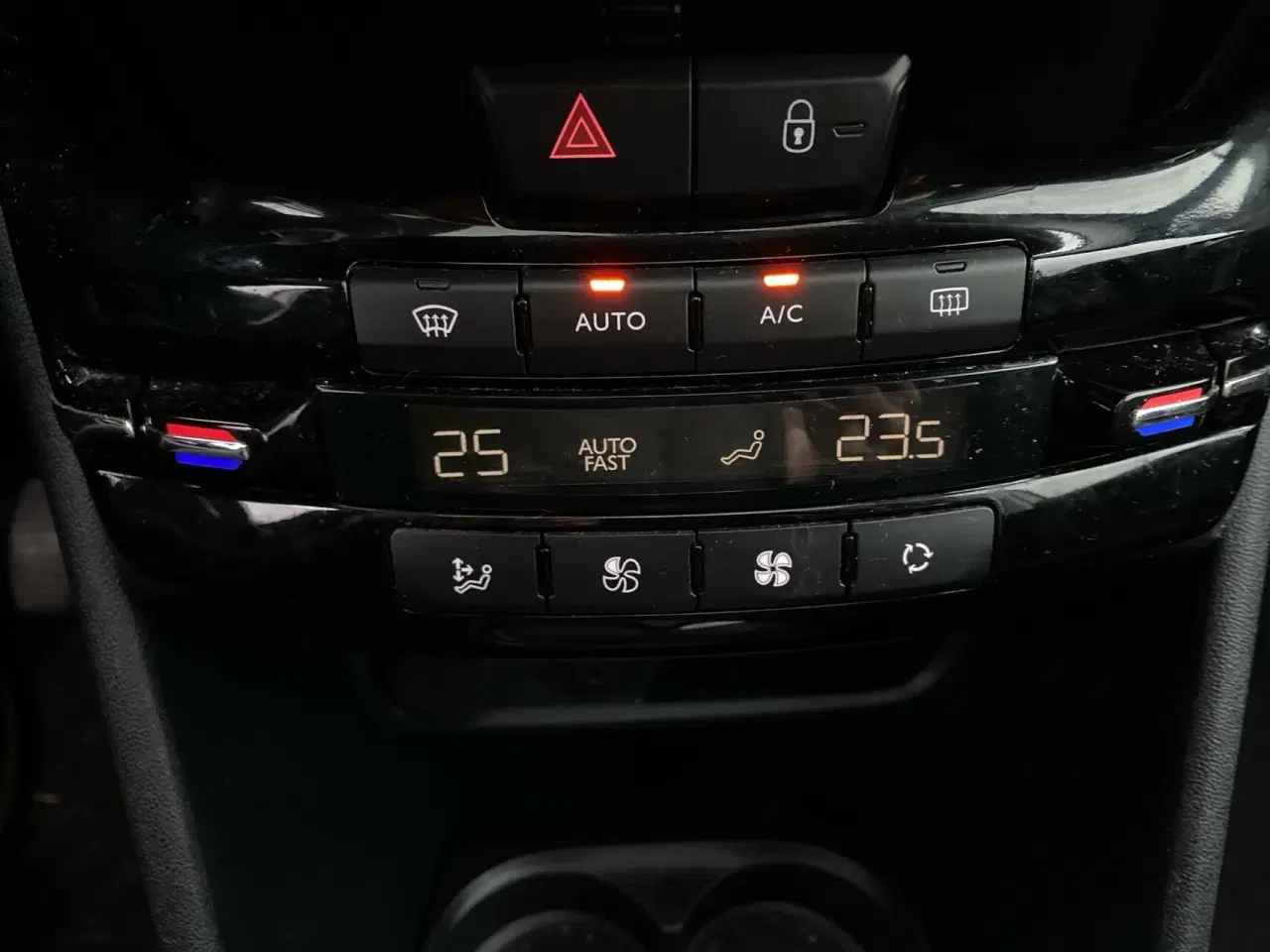 Billede 15 - Peugeot 208 1,6 BlueHDi Selection Sky 100HK 5d