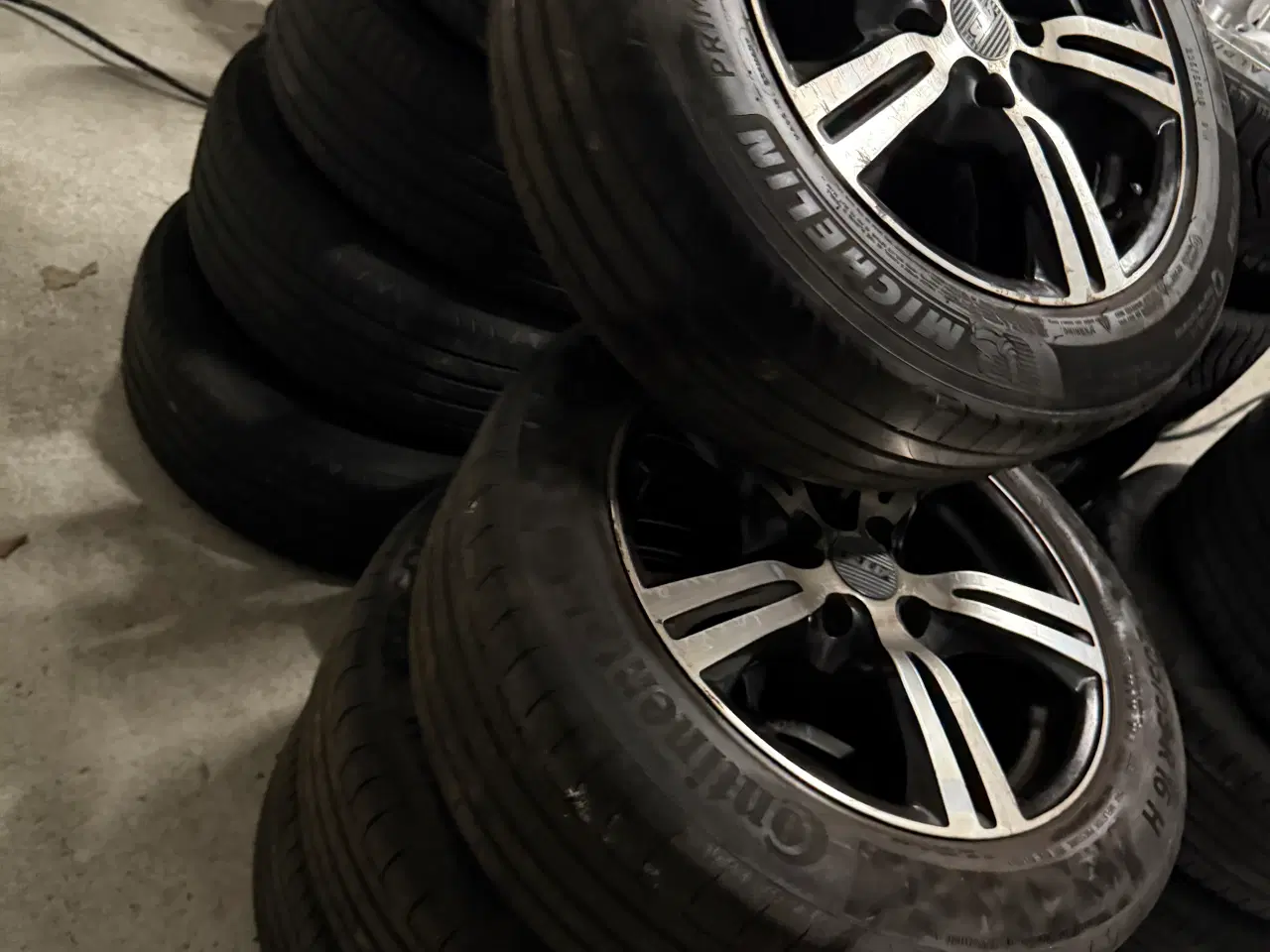 Billede 20 - Diverse dæk med fælg