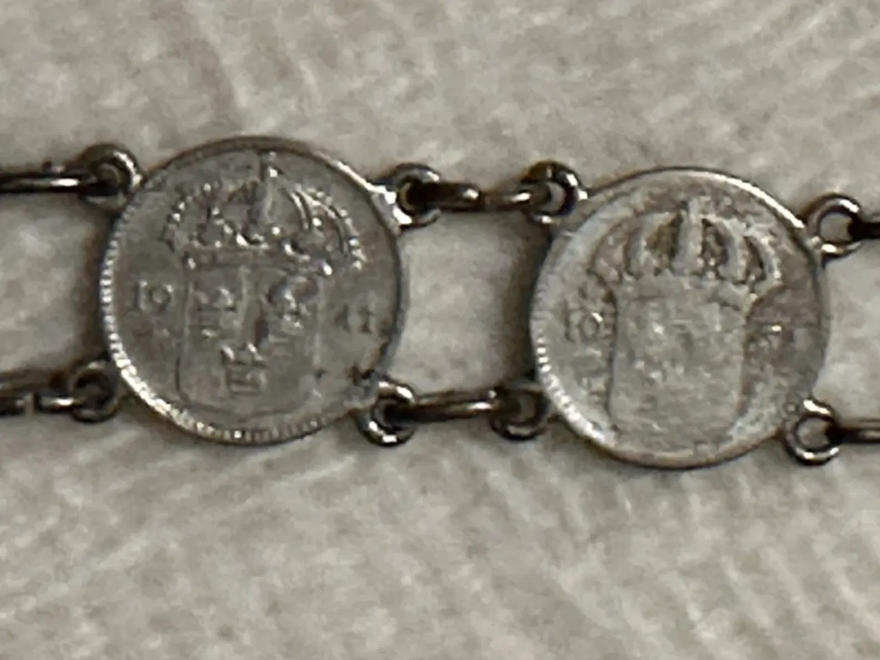 Billede 3 - Unikt sølv armbånd med gamle svenske 10 øres mønte