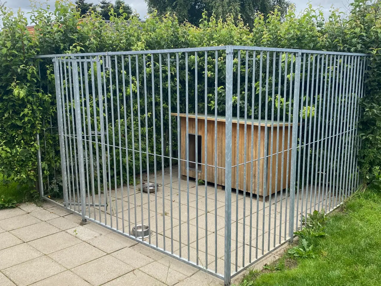 Billede 1 - Stor hundegård 9 m2