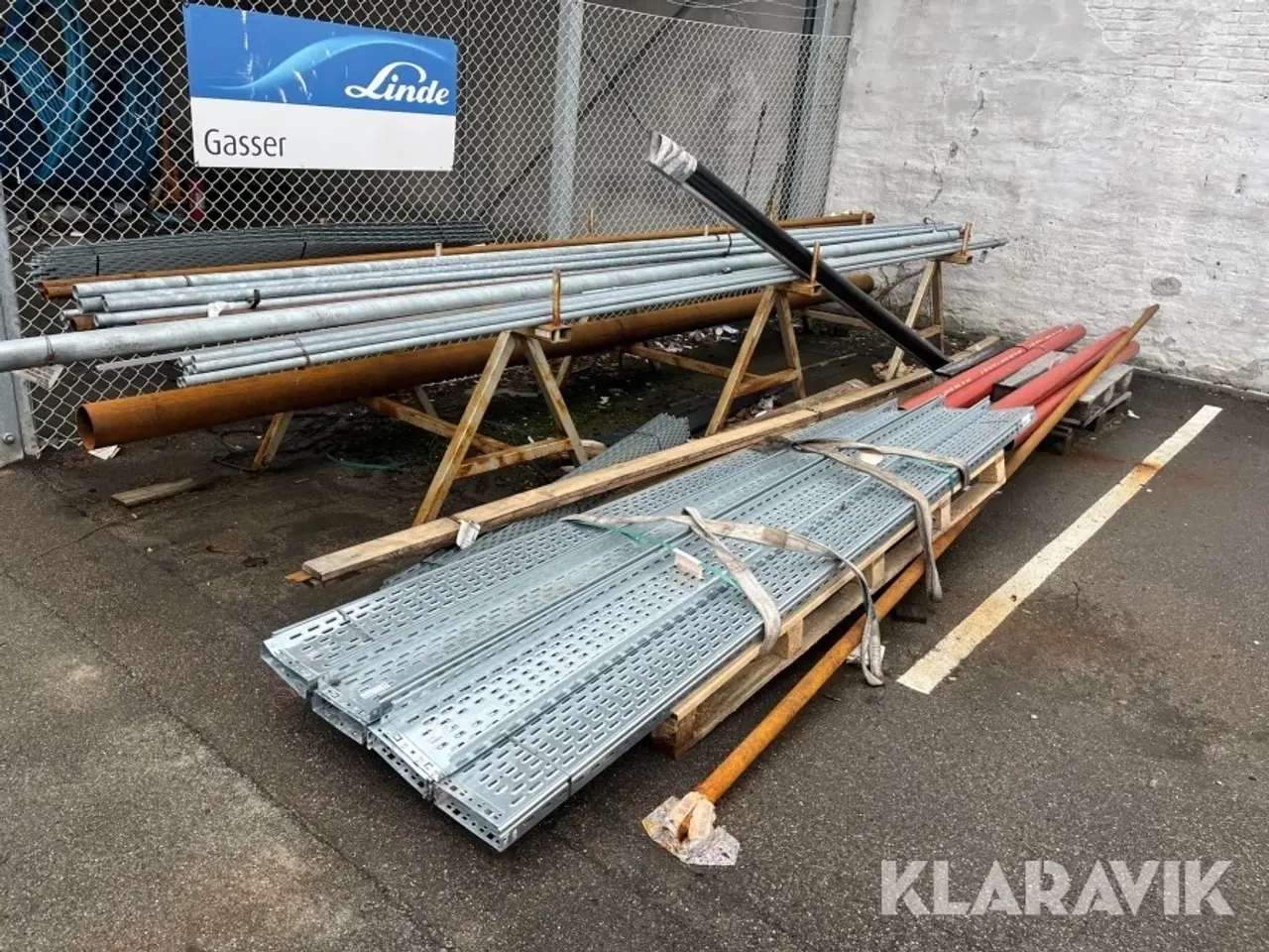 Billede 1 - Diverse rør, kabelbakker