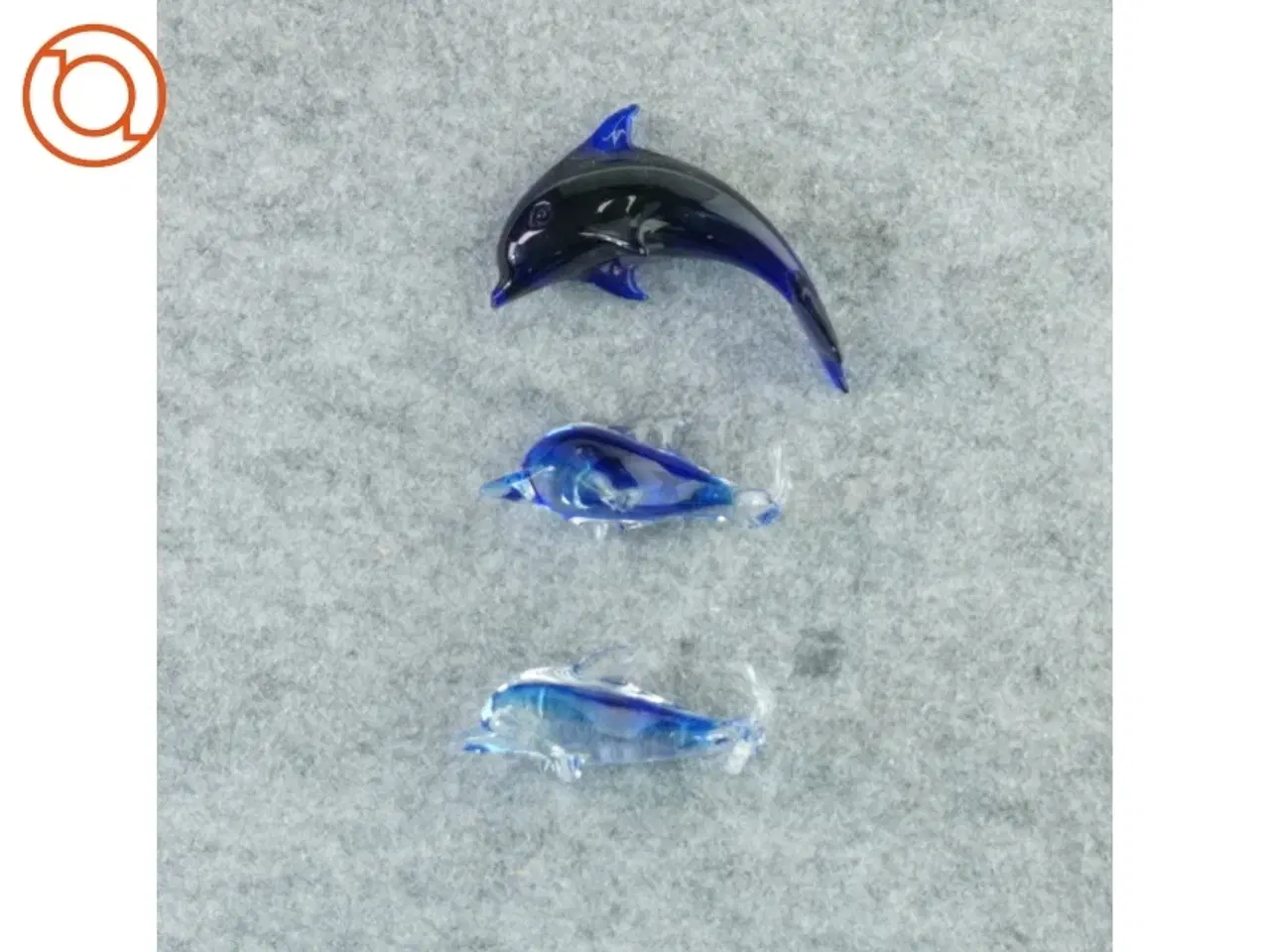 Billede 3 - Glas delfiner (str. 14 x 4 cm og 12 x 3 cm)