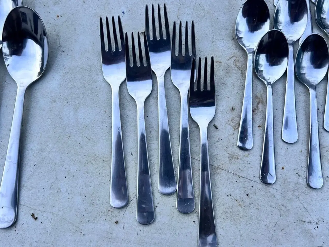 Billede 5 - 74 stk. bestik, IKEA og ADIALESSI