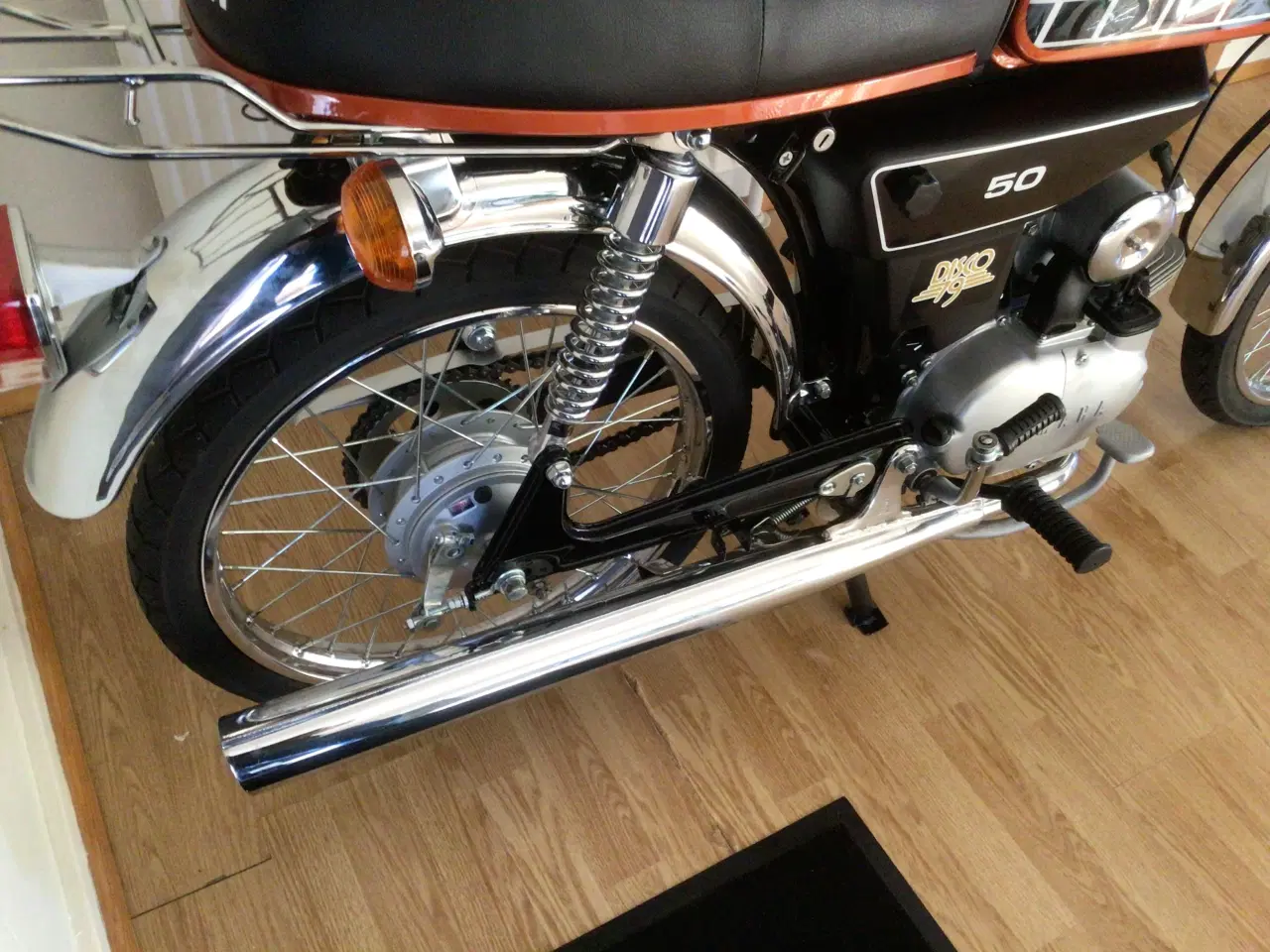 Billede 4 - Flot renoveret Yamaha dx fs1  4 gear