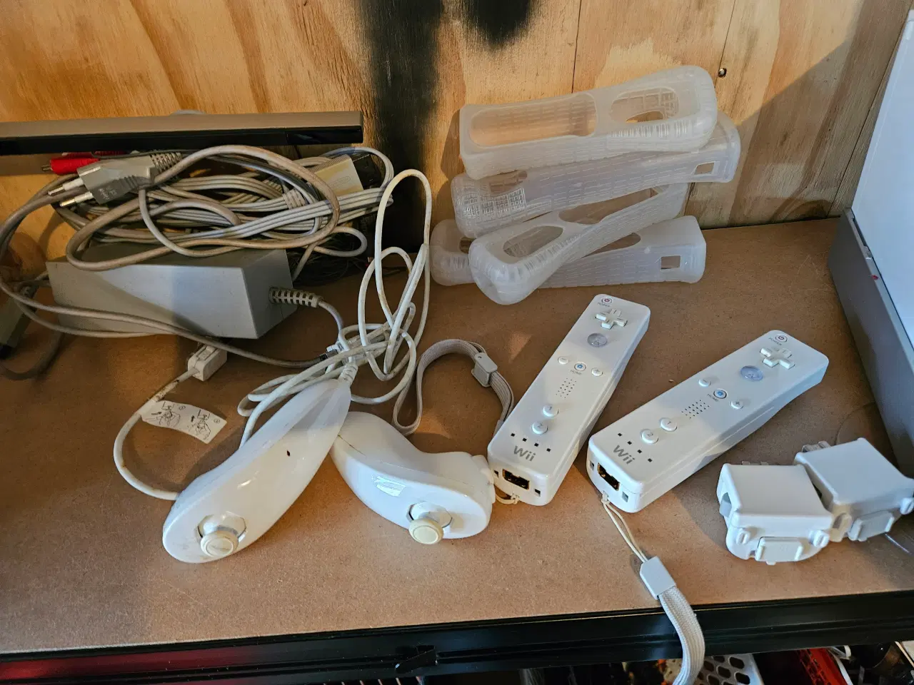 Billede 2 - Nintendo wii konsol controller nunchuck med spil