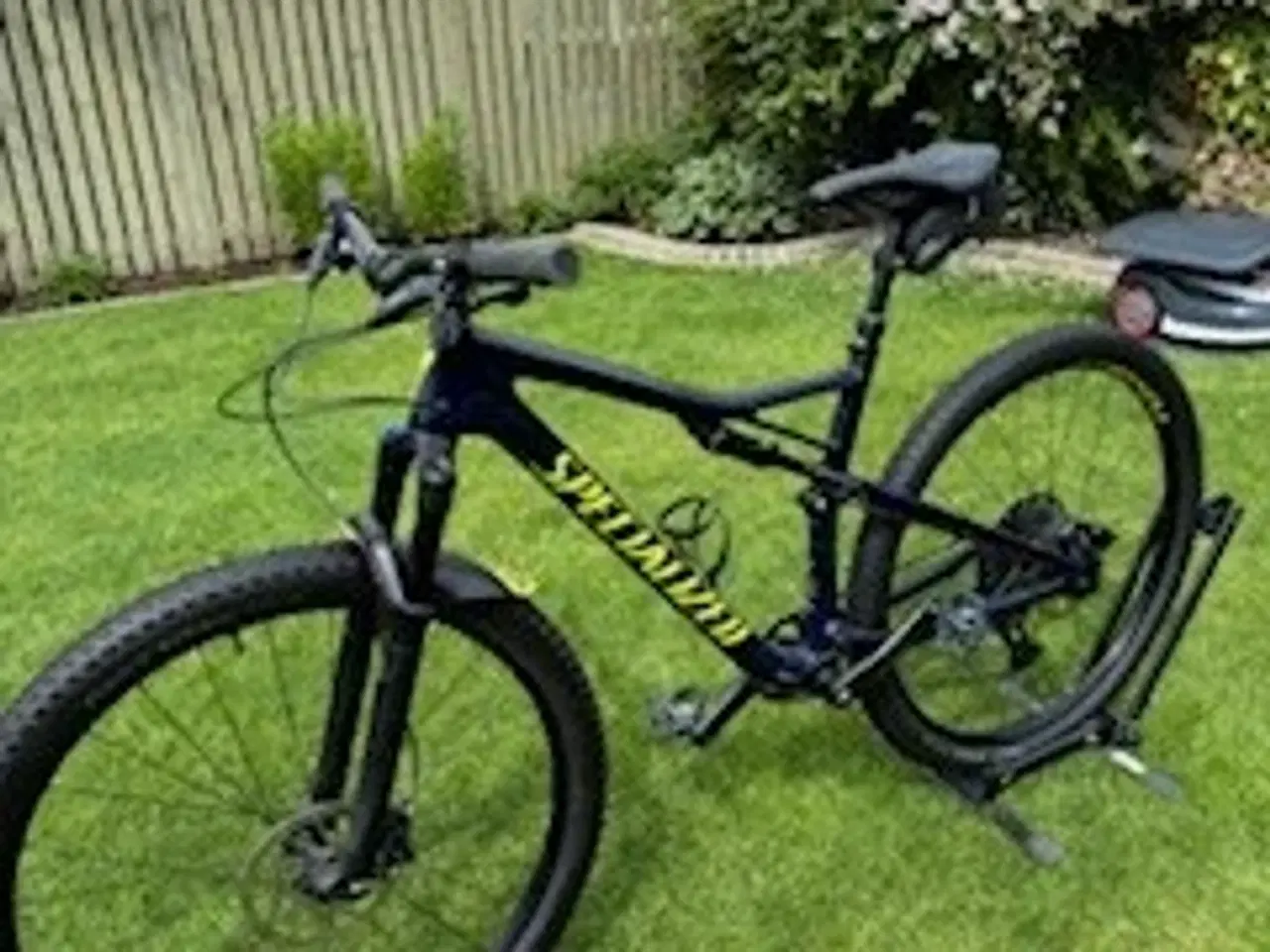 Billede 1 - Meget velholdt  spezialied mountainbike 