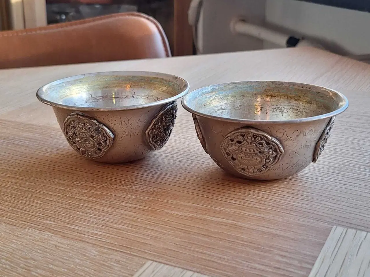 Billede 1 - Forsølvede offerskåle 