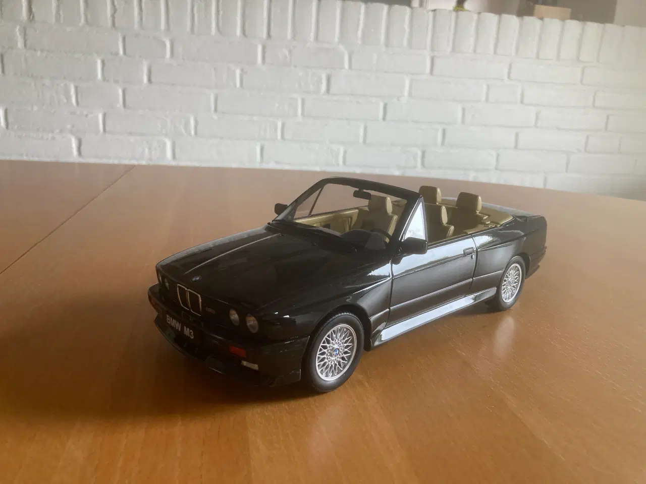 Billede 5 - BMW M3 e30 1:18