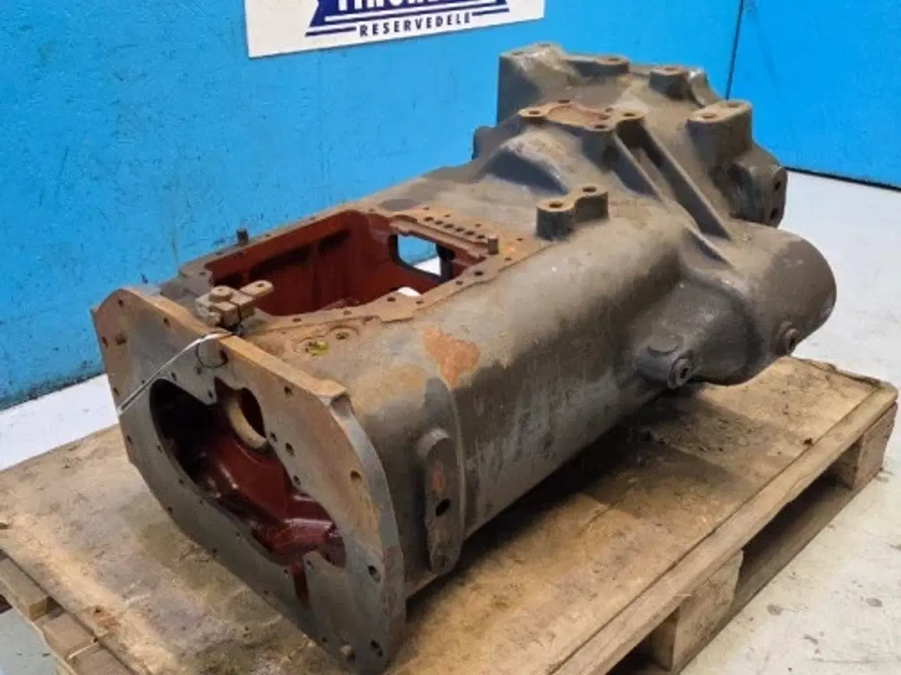 Billede 16 - New Holland 8340 Gearkasse Hus F0NN7005AH