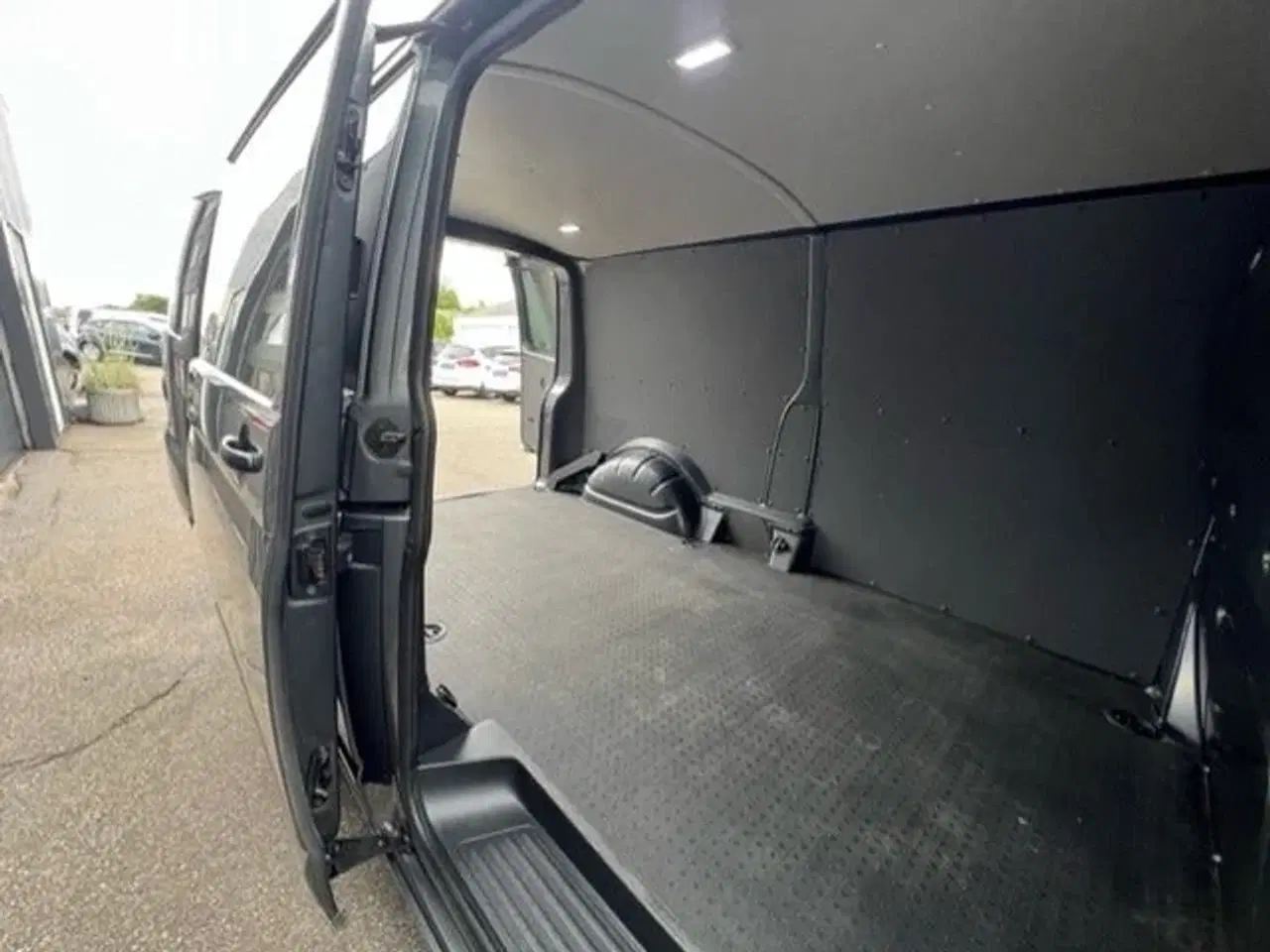 Billede 9 - VW Transporter 2,0 TDi 150 Kassevogn DSG lang