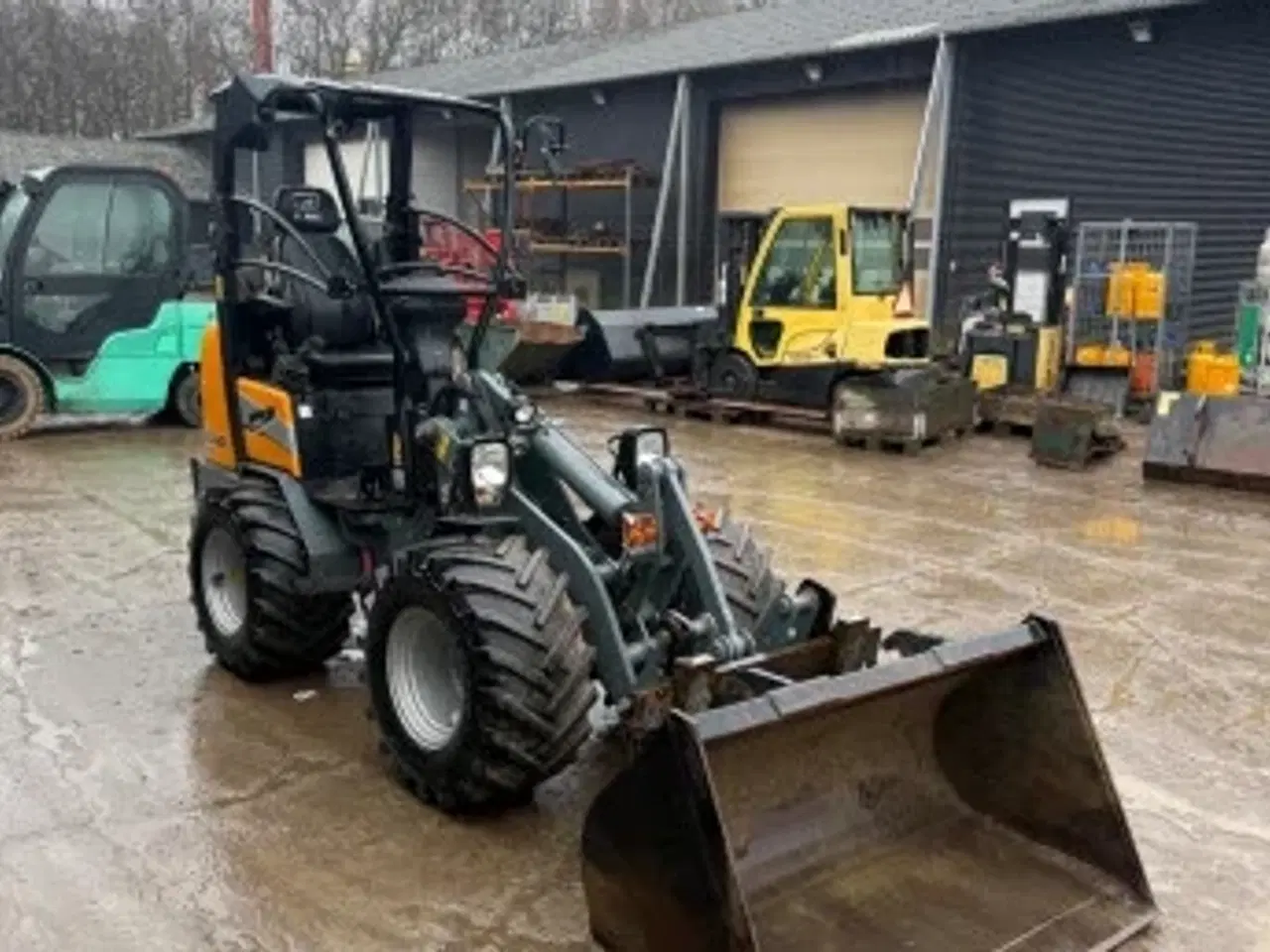 Billede 4 - Yderst flot minilæsser