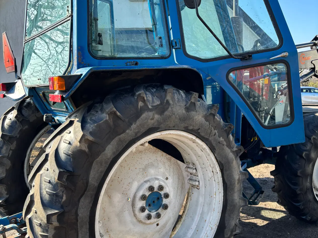 Billede 4 - Ford 6610 med næsten ny frontlæsser