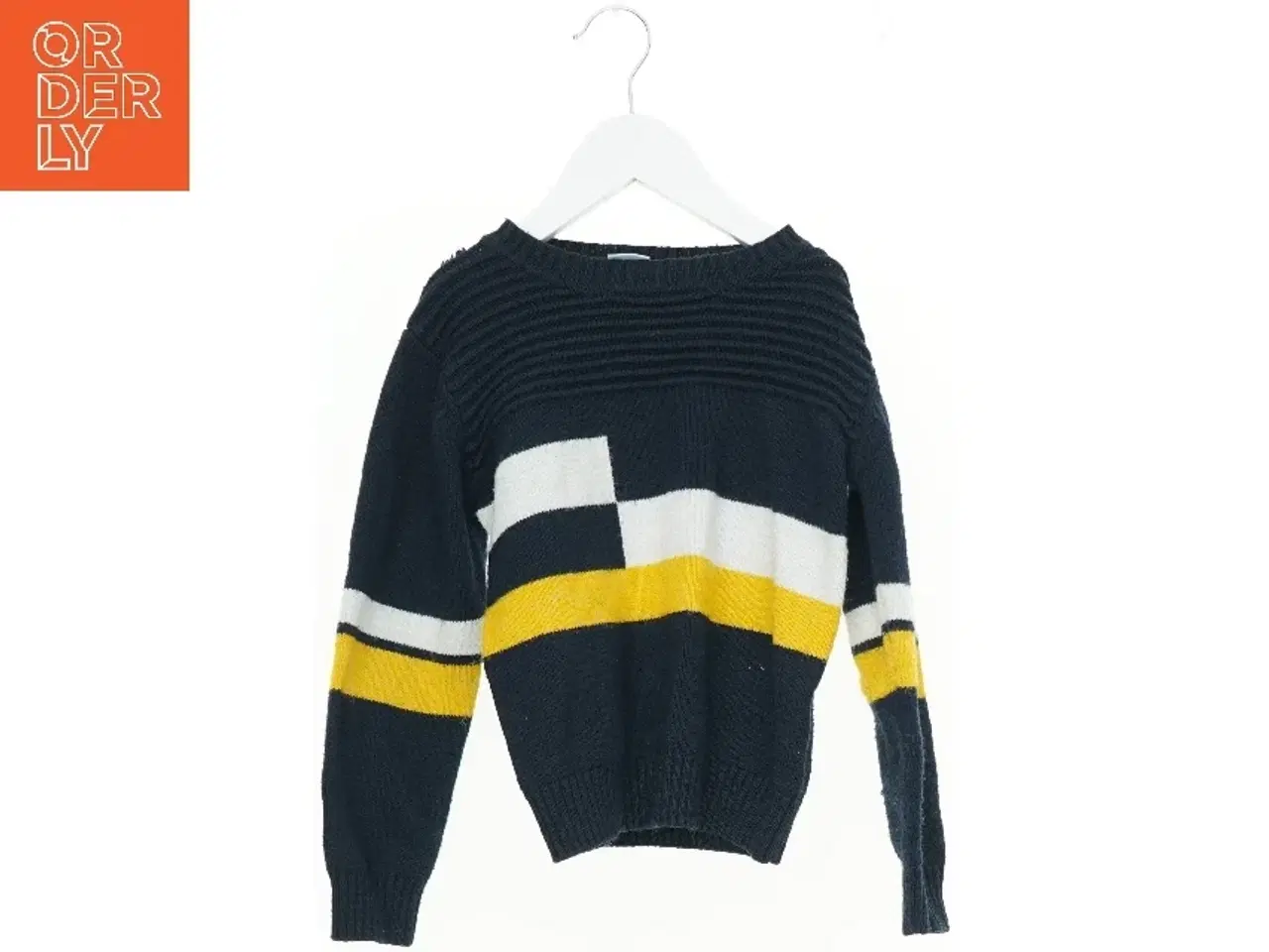 Billede 1 - Varm striktrøje (str. 104 cm)