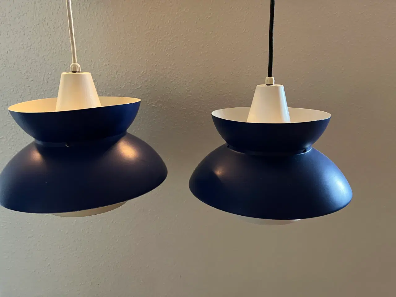 Billede 2 - Louis Poulsen Doo-wop loft lampe i blå.