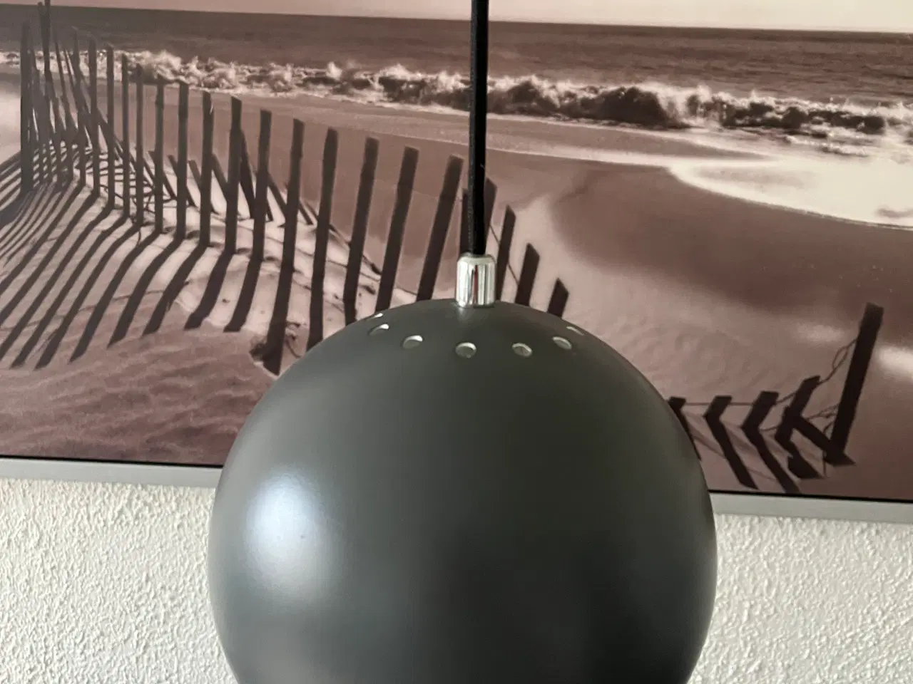 Billede 2 - Loftlampe Ball i grå 