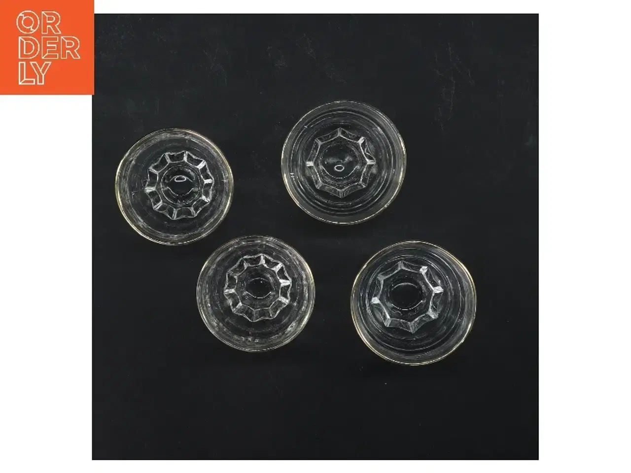 Billede 3 - Sæt med 4 glas med gylden kant (str. 4 stk Ø 6,5 cm længde 6 cm)