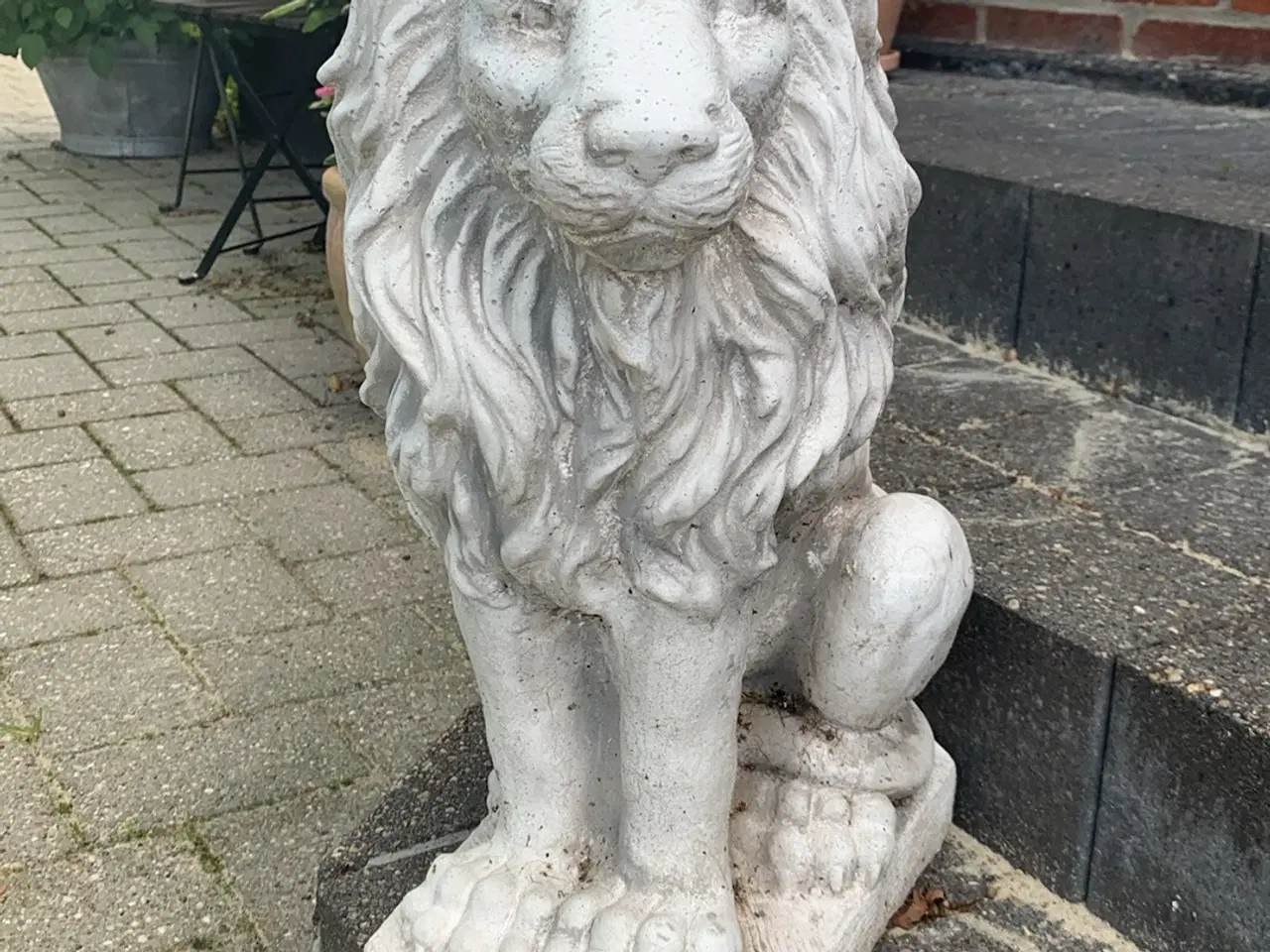 Billede 1 - Fine løver til haven - statuer