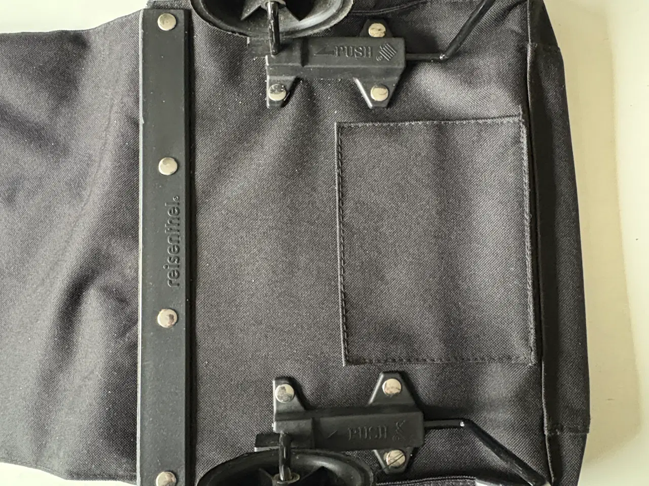 Billede 4 - Indkøbstaske/rejsetaske, med skjulte hjul. 