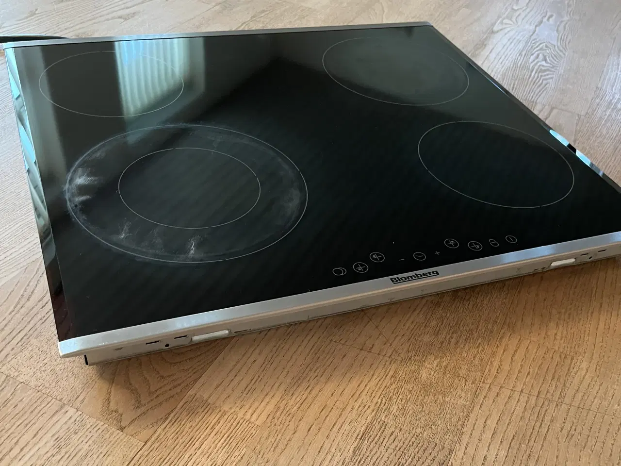 Billede 1 - Keramisk kogeplade fra Blomberg sælges