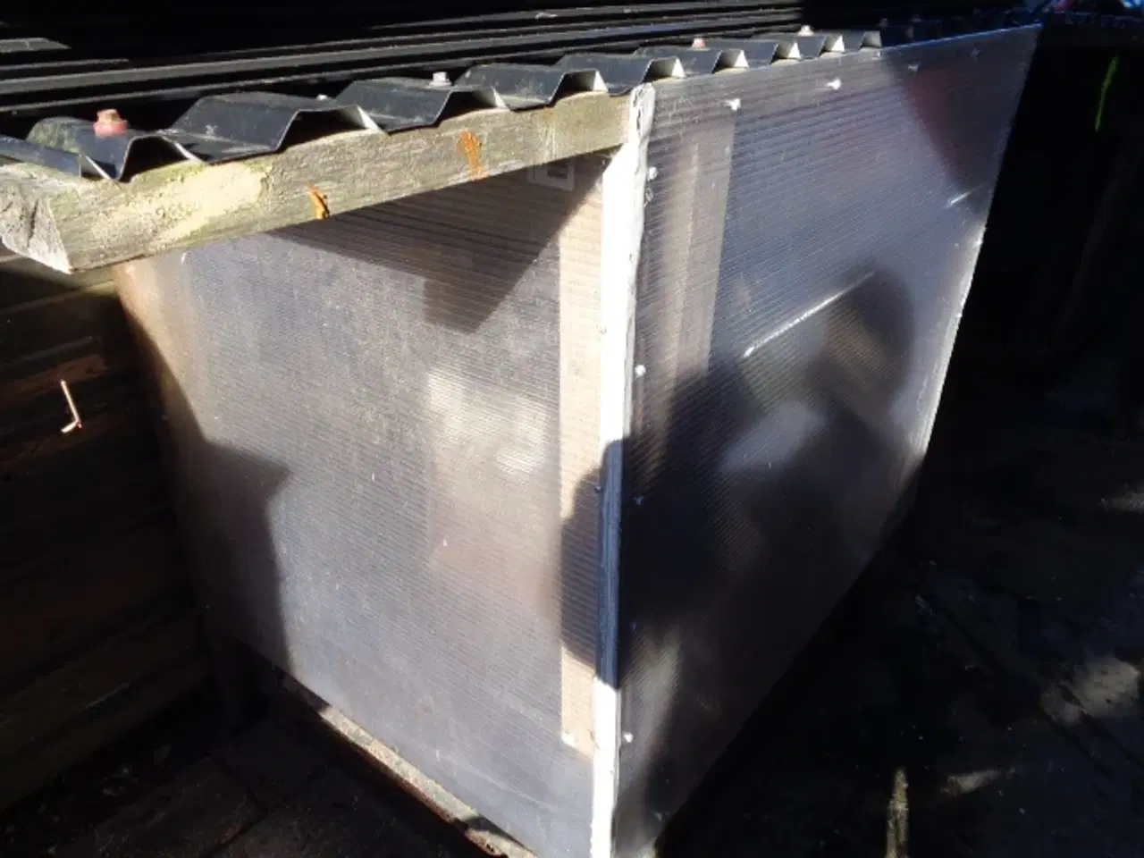 Billede 5 - To halve bure