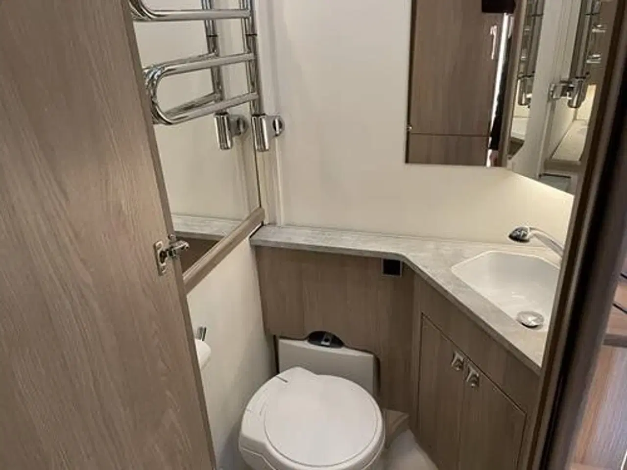 Billede 7 - Kabe SMARAGD 540 GLE