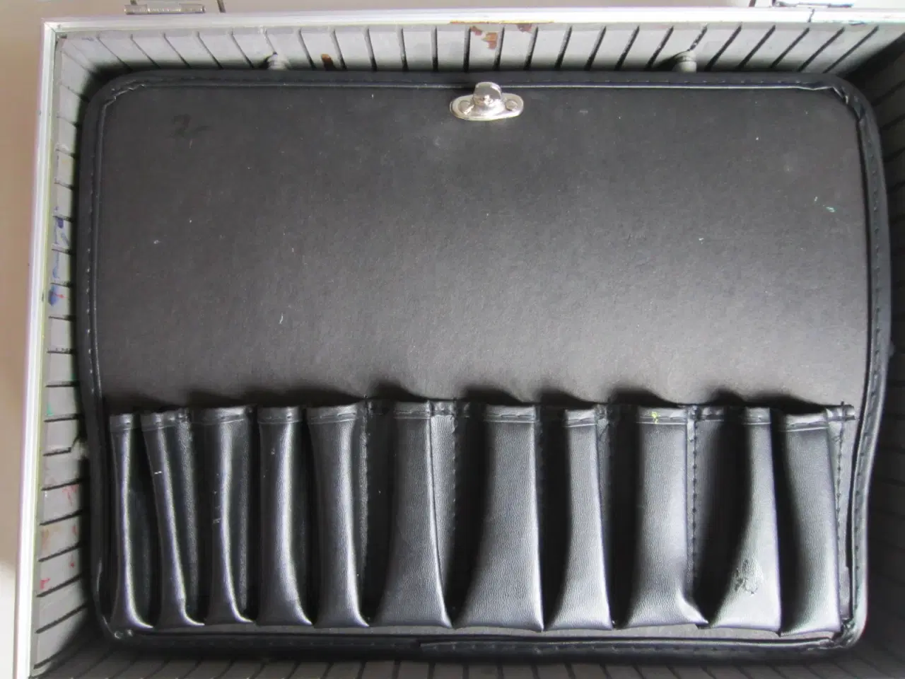 Billede 7 - Værktøjs kuffert i aluminium med 4 skillevægge