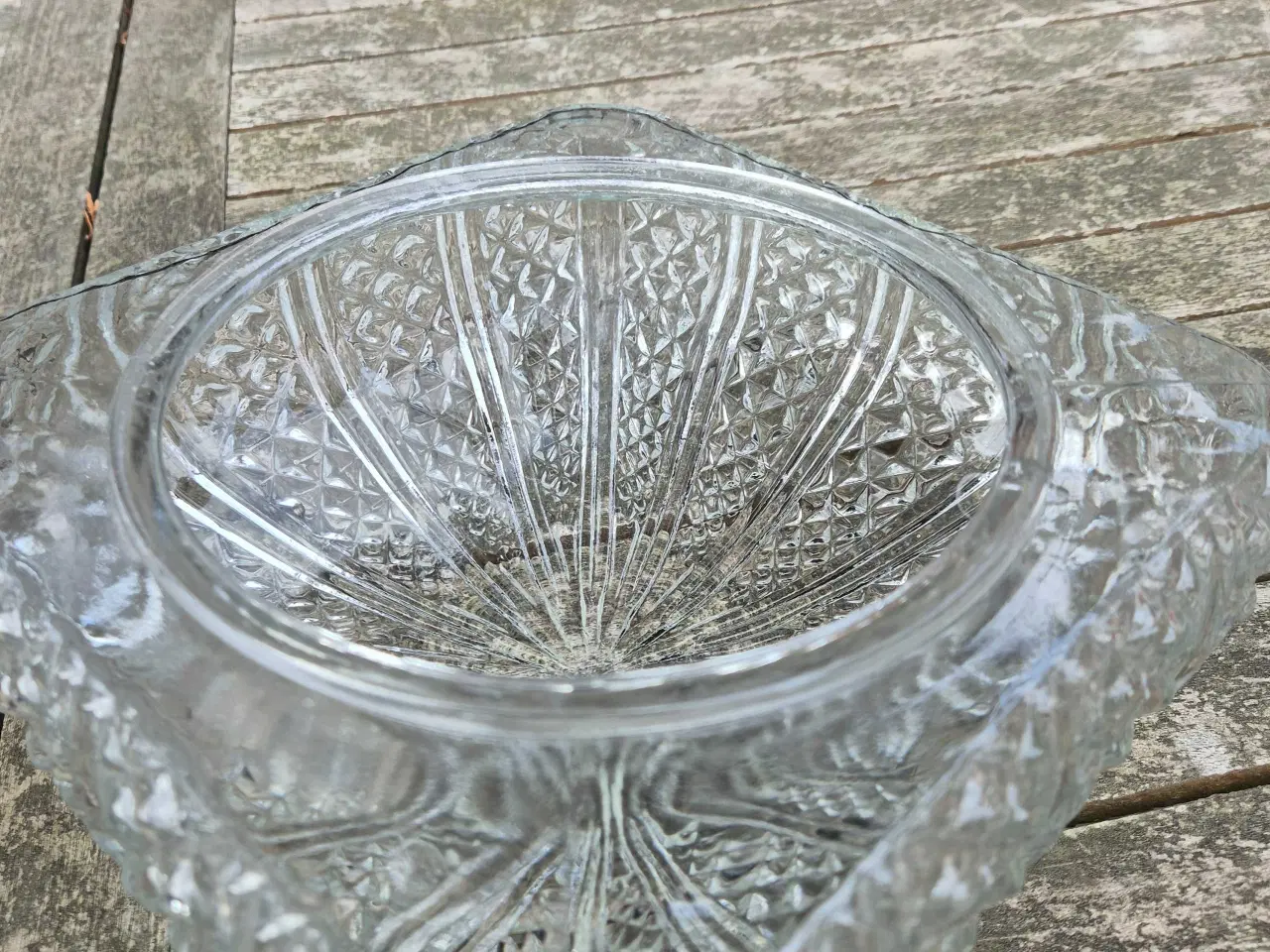 Billede 11 - Smuk plafond med buet glasskærm