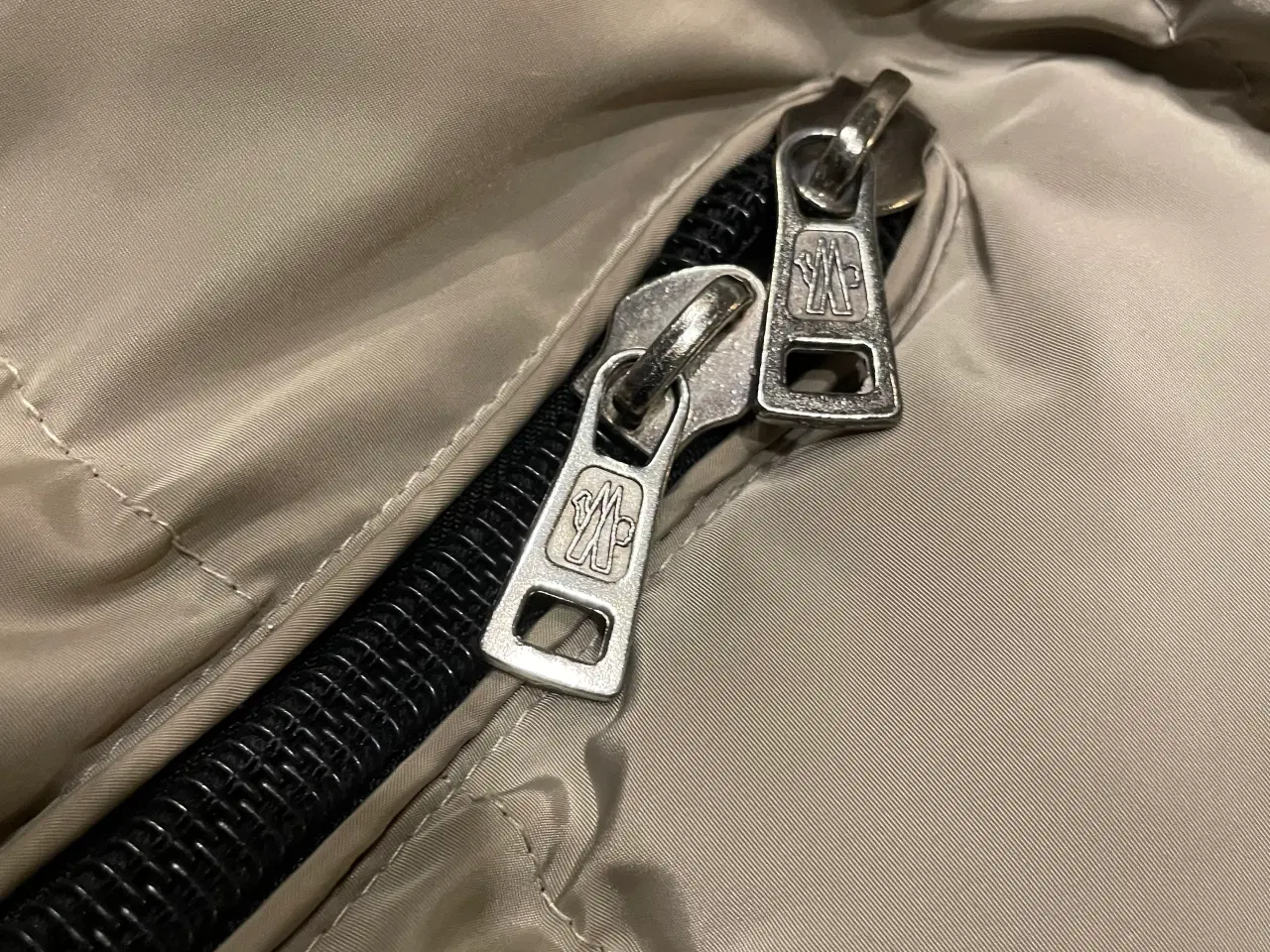 Billede 8 - Moncler vinterjakke str. 11 - 12