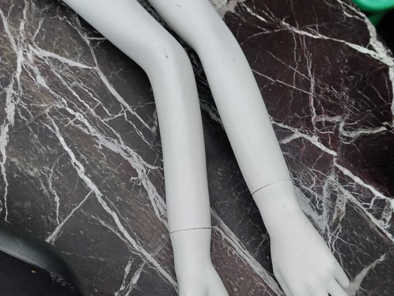 Billede 4 - Arme til mannequin 