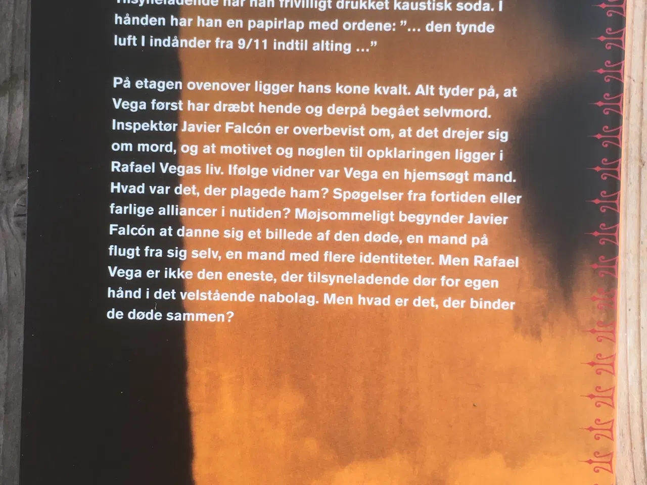 Billede 2 - De dødes hænder, Robert Wilson,  krimi og spænding