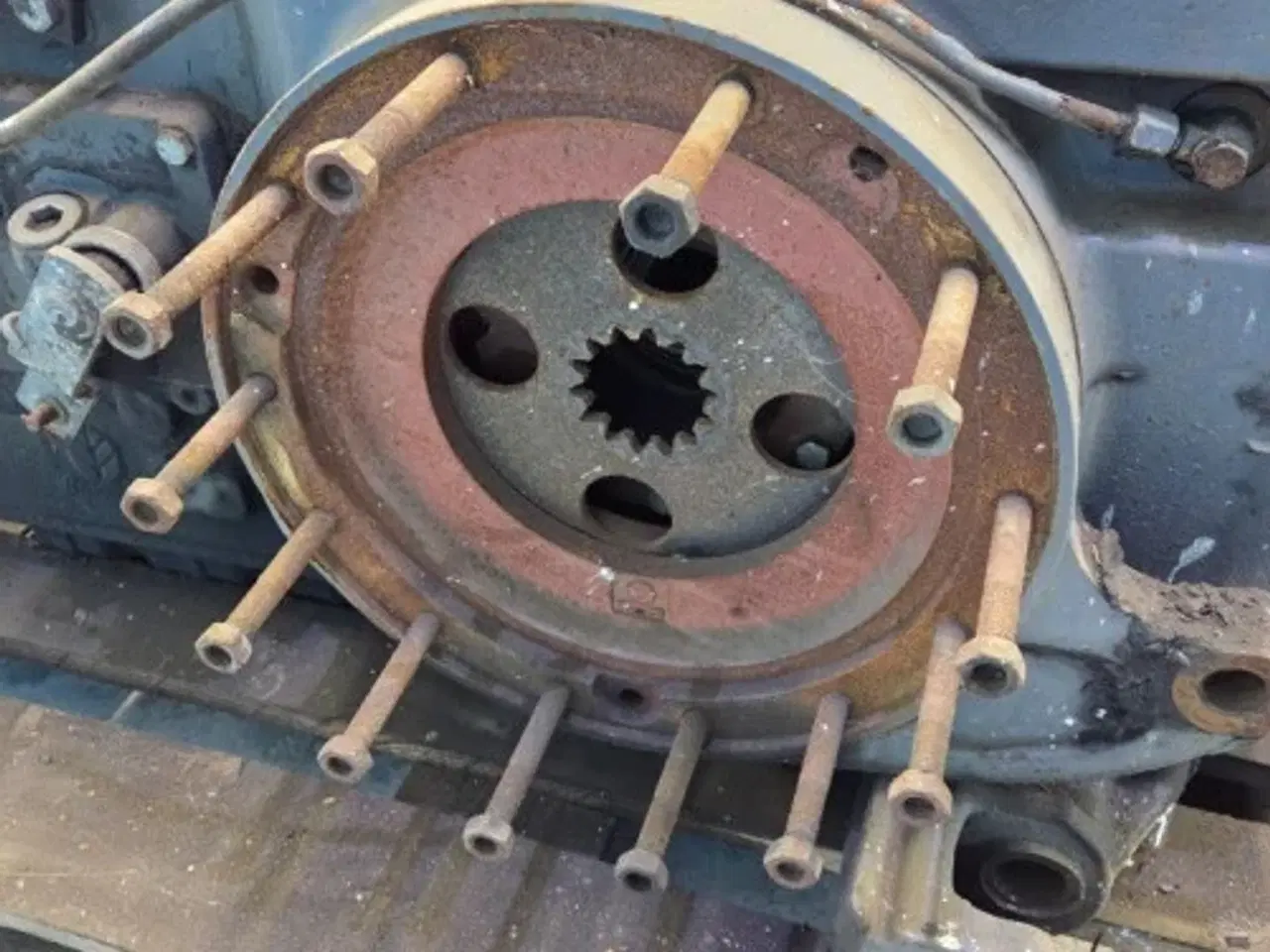 Billede 3 - New Holland M135 Bagtøj 5173156