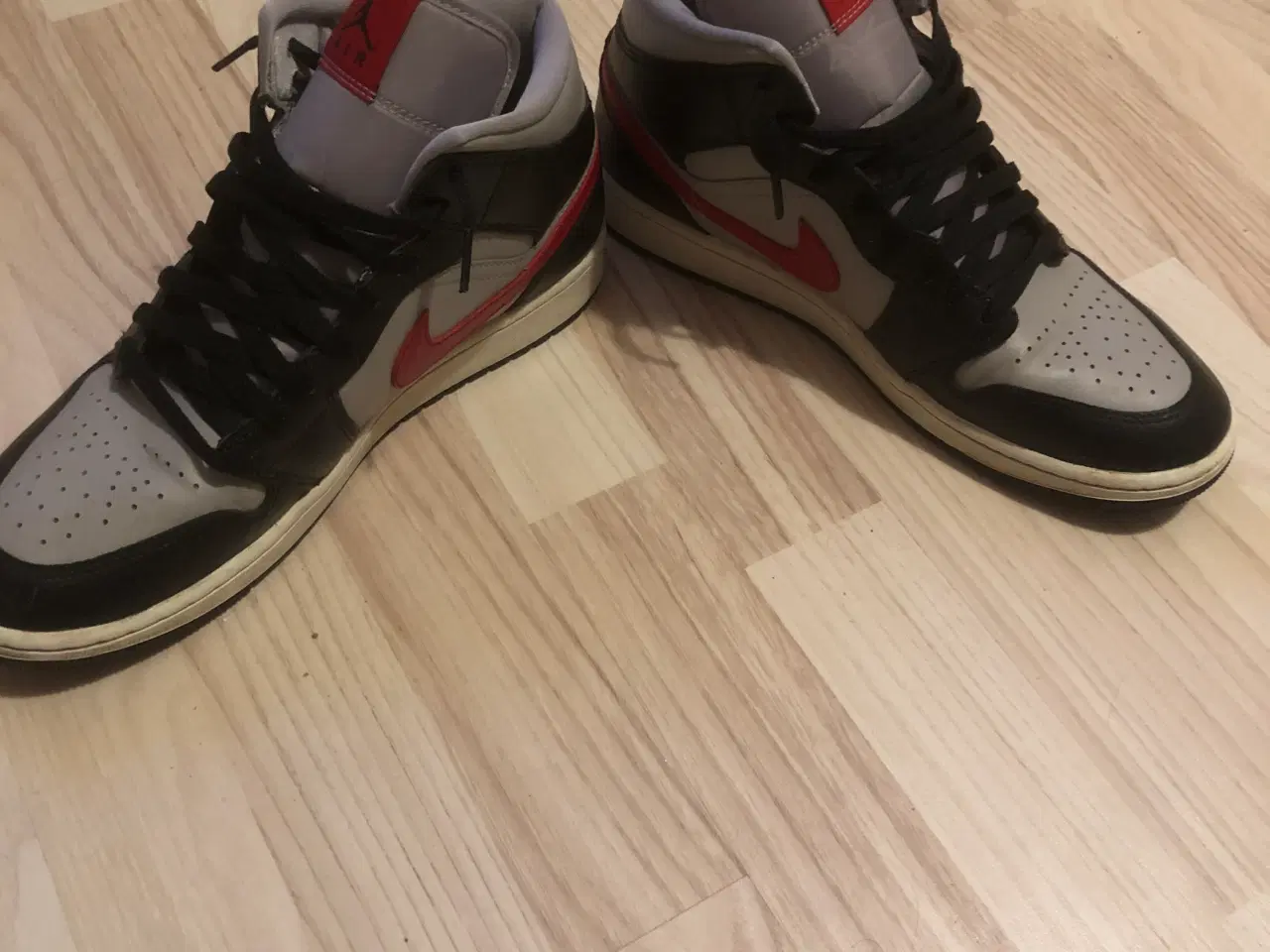 Billede 1 - Stilet og rigtig fede Jordan Air one high