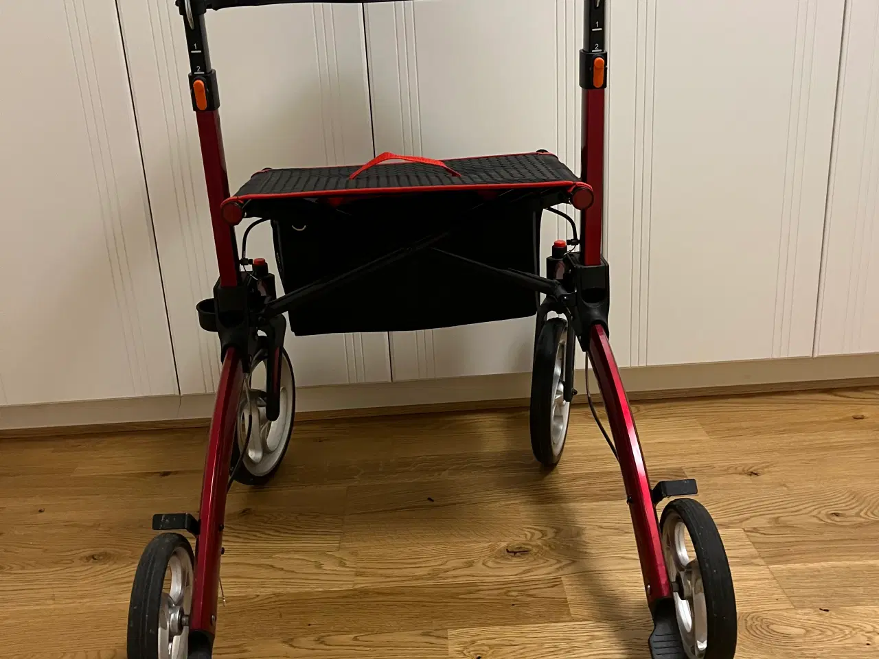 Billede 1 - Flot Rollator 