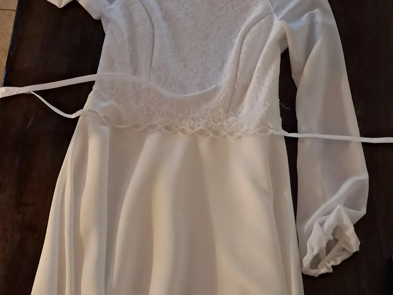 Billede 1 - Konfirmationskjole