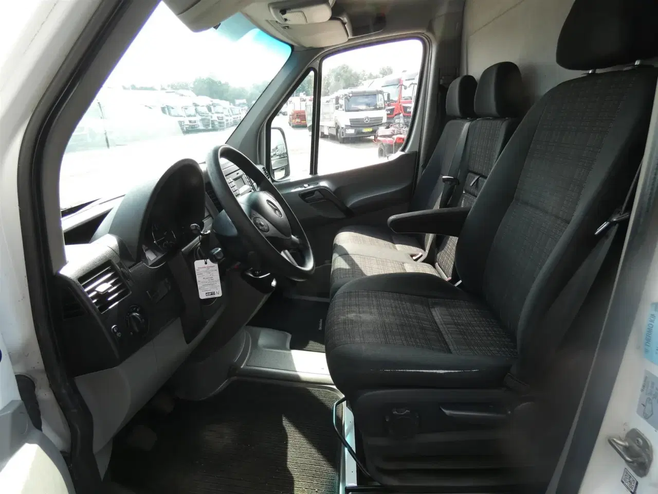 Billede 10 - Mercedes-Benz Sprinter 316 KØLEBIL 2,1 CDI R2 163HK Van Man.