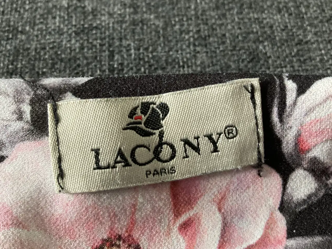 Billede 2 - Lacony Paris kjole str. L