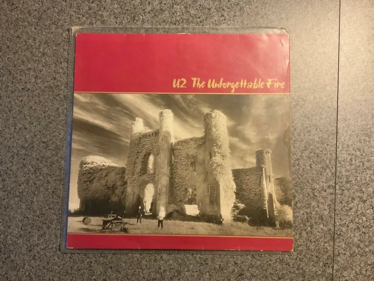 Billede 1 - LP: U2 - The Unforgettable Fire