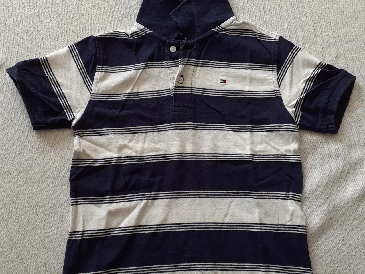 Billede 1 - Tommy Hilfiger polo str s/p (6-7)