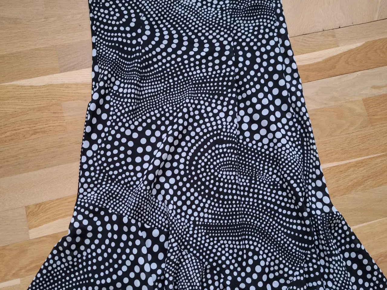 Billede 2 - Kjole  	