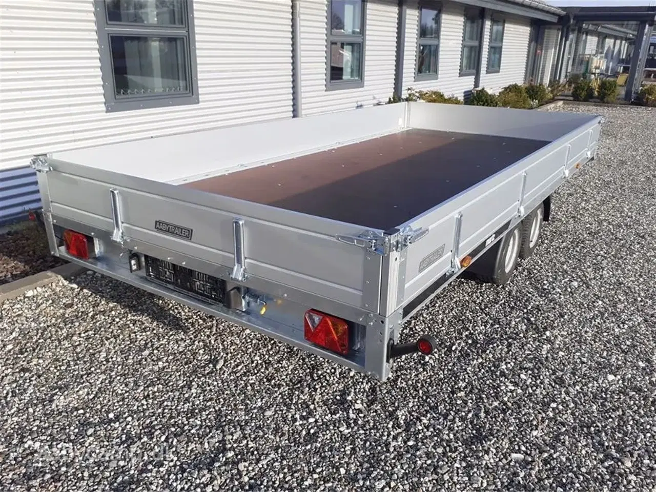 Billede 3 - 0 - Martz GT Plateau 4521 450/2   Populær multitrailer som kan bruges til rigtig mange ting. Aluminiums sider. to læsse ramper.