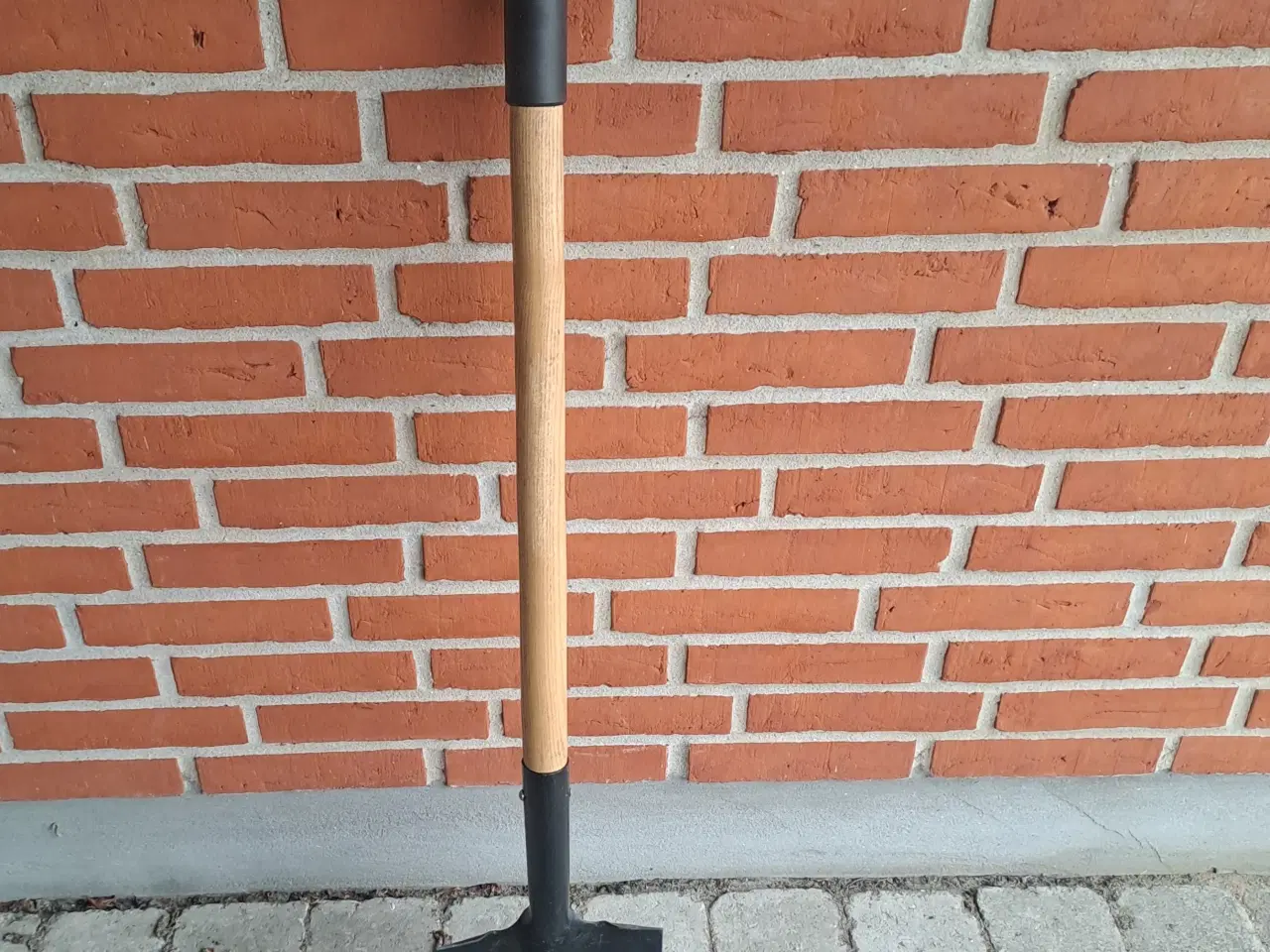 Billede 1 - Spade med afrundet spids