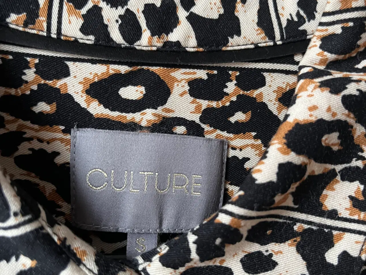 Billede 3 - CULTURE Skjorte Leopardprint S