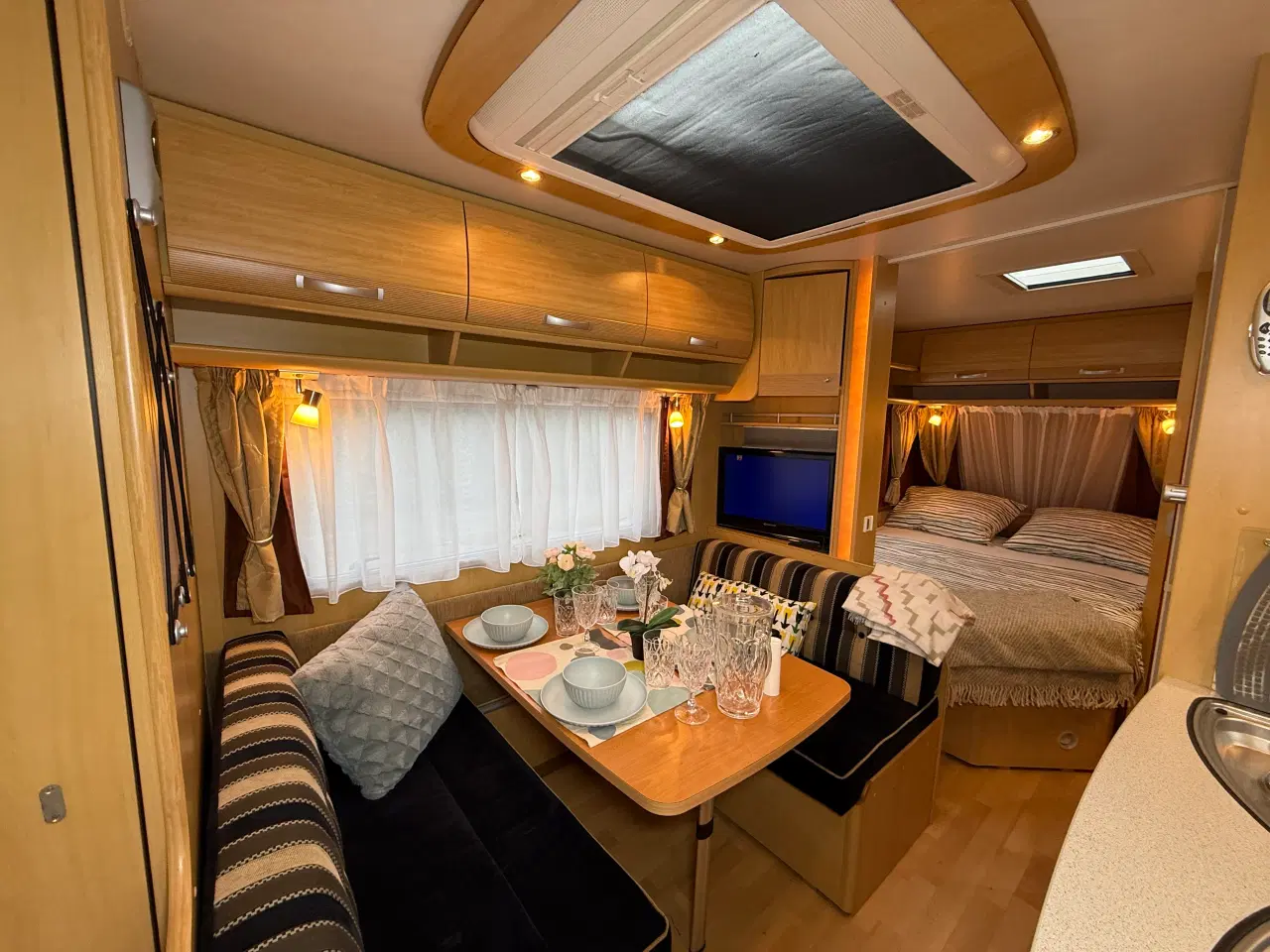 Billede 8 - 2007 Dethleffs Camper 500 / Med Air Con / Marquise