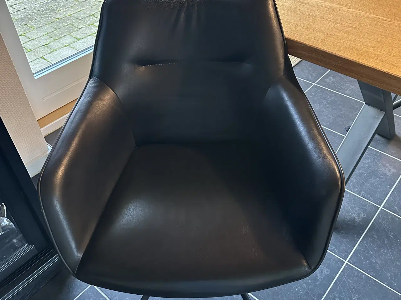 Billede 2 - Spisebordsstole i læder
