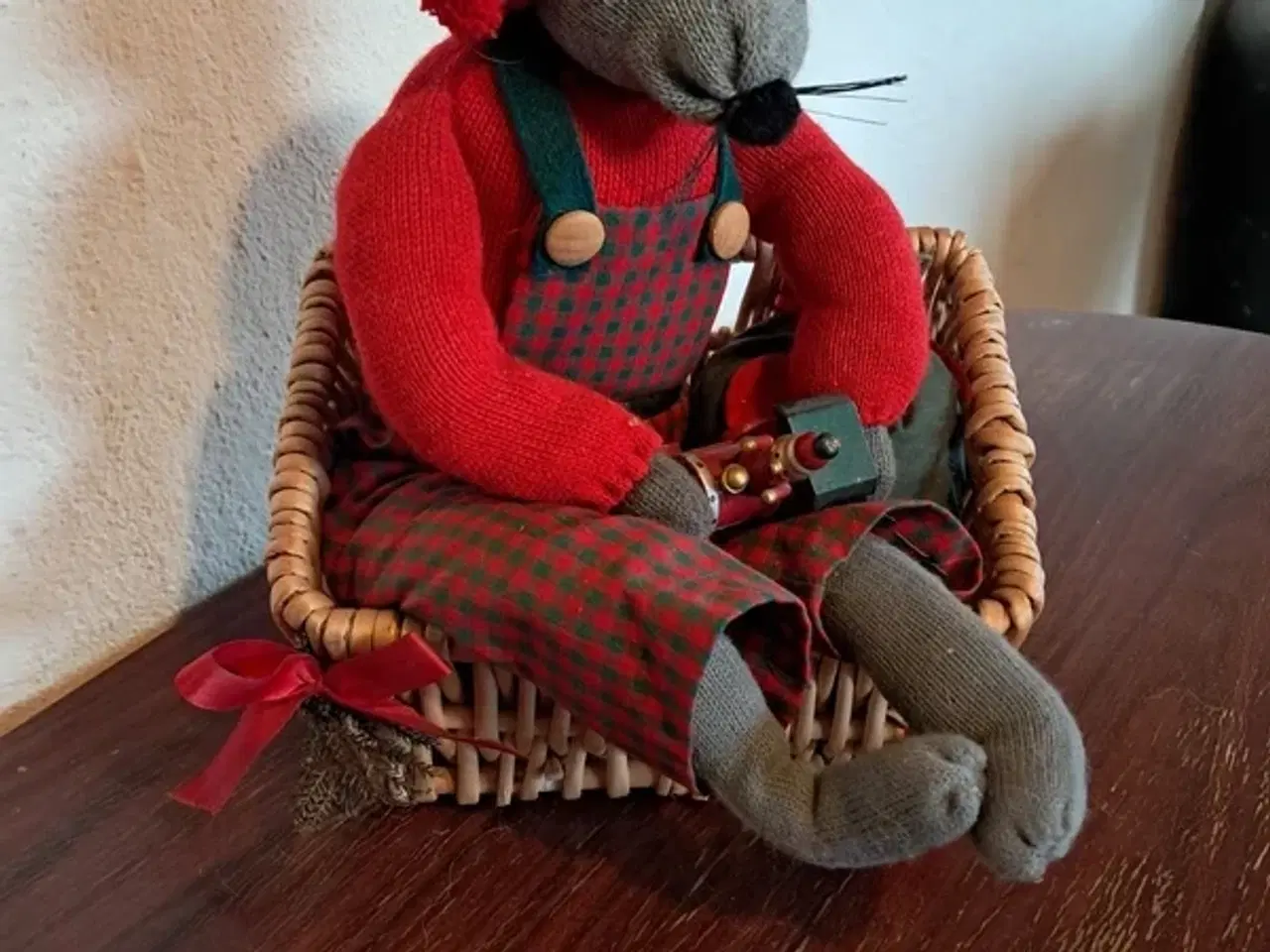 Billede 1 - Julemus i kurv